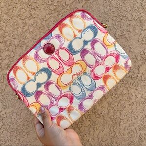 Coach F63594 Multicolor Padded Tablet Crossbody Adjustable 46"